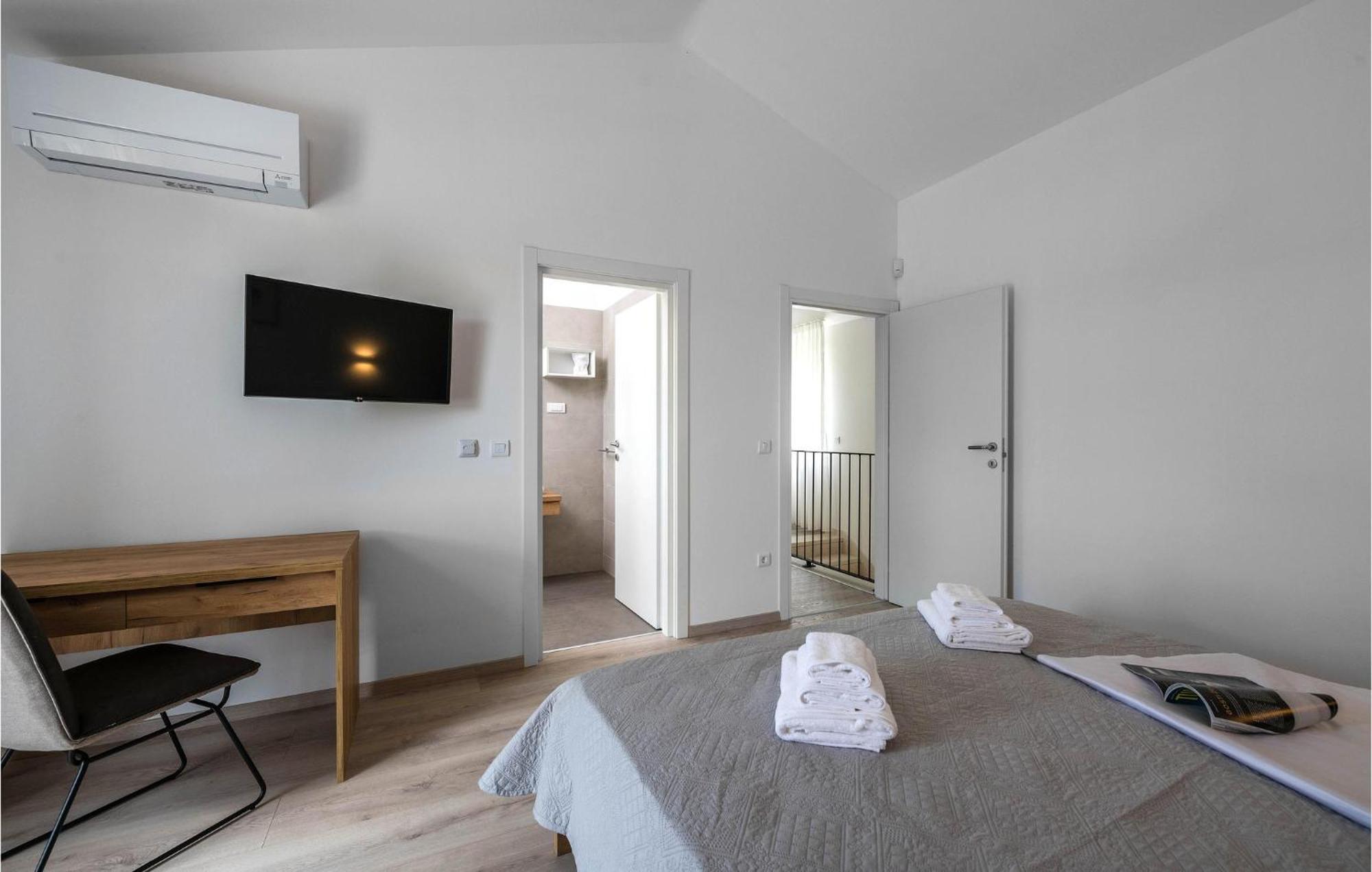 Stunning Home In Barban With Wifi Zewnętrze zdjęcie