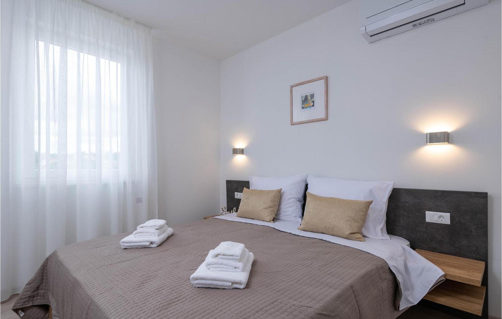 Stunning Home In Barban With Wifi Zewnętrze zdjęcie