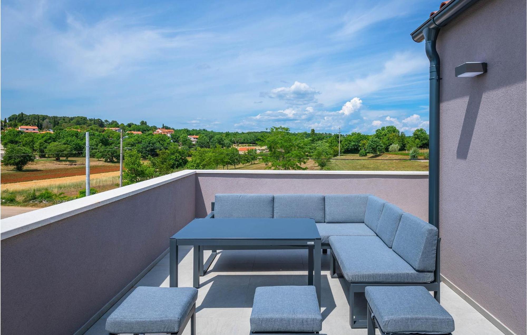 Stunning Home In Barban With Wifi Zewnętrze zdjęcie